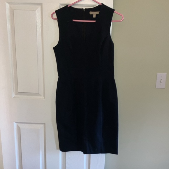 Navy blue Banana Republic sheath dress in size 8 - Picture 3 of 8